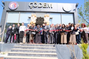 &Ccedil;OM&Uuml;&rsquo;de &Ouml;ğrenci Odaklı Yeni Vizyon: &Ccedil;&Ouml;DEM T&ouml;renle Hizmete A&ccedil;ıldı fotoğraf 1