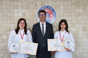 Rekt&ouml;r Erenoğlu&rsquo;ndan G&ouml;k&ccedil;eada MYO &Ouml;ğrencilerine &Ouml;d&uuml;l fotoğraf 1