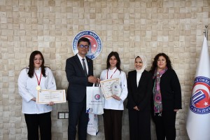 Rekt&ouml;r Erenoğlu&rsquo;ndan G&ouml;k&ccedil;eada MYO &Ouml;ğrencilerine &Ouml;d&uuml;l fotoğraf 3