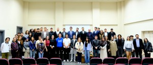 Rekt&ouml;r Erenoğlu, Sosyal Bilimler ve Teknik Bilimler MYO &Ouml;ğrencileriyle Face2Face Etkinliğinde Bir Araya Geldi fotoğraf 1