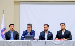 Rekt&ouml;r Erenoğlu, Sosyal Bilimler ve Teknik Bilimler MYO &Ouml;ğrencileriyle Face2Face Etkinliğinde Bir Araya Geldi fotoğraf 4