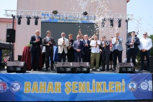 Biga Yerleşkesinde 2026 Kampüs Kariyer Günleri & Bahar Şenliği Coşkusu Yaşandı fotoğraf 13