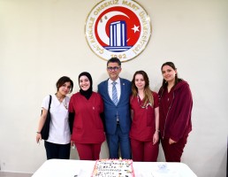 12 Mayıs Hemşireler ve Ebeler G&uuml;n&uuml; Kapsamında, &Ccedil;anakkale Onsekiz Mart &Uuml;niversitesi Hastanesi Tarafından &ldquo;Hemşireler ve Ebeler G&uuml;n&uuml; Paneli&rdquo; D&uuml;zenlendi fotoğraf 18