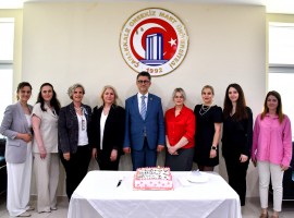12 Mayıs Hemşireler ve Ebeler G&uuml;n&uuml; Kapsamında, &Ccedil;anakkale Onsekiz Mart &Uuml;niversitesi Hastanesi Tarafından &ldquo;Hemşireler ve Ebeler G&uuml;n&uuml; Paneli&rdquo; D&uuml;zenlendi fotoğraf 17