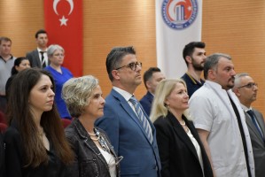 12 Mayıs Hemşireler ve Ebeler G&uuml;n&uuml; Kapsamında, &Ccedil;anakkale Onsekiz Mart &Uuml;niversitesi Hastanesi Tarafından &ldquo;Hemşireler ve Ebeler G&uuml;n&uuml; Paneli&rdquo; D&uuml;zenlendi fotoğraf 2