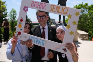 29. ÇOMÜ Bilim, Kültür ve Spor Şenlikleri İkinci Gün Etkinlikleri Yoğun Katılımla Gerçekleştirildi fotoğraf 9