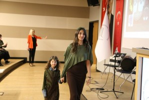 &Ccedil;OM&Uuml;, T&uuml;rk D&uuml;nyasının Ortak K&uuml;lt&uuml;rel Hafızasını Ankara&rsquo;da Sanat ve S&uuml;rd&uuml;r&uuml;lebilirlik Perspektifiyle Ele Aldı fotoğraf 11
