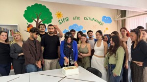 &Ccedil;OM&Uuml;'l&uuml; G&ouml;n&uuml;ll&uuml;lerden Ağak&ouml;y&rsquo;e Sıfır Atık K&uuml;t&uuml;phanesi fotoğraf 9