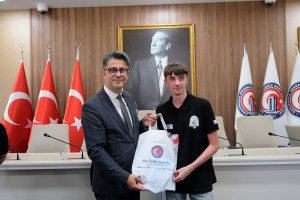 &Ccedil;OM&Uuml; ile Almanya Ettlingen St. Augustinusheim Arasında Uluslararası Gen&ccedil;lik K&ouml;pr&uuml;s&uuml; fotoğraf 14