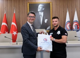 &Ccedil;OM&Uuml; ile Almanya Ettlingen St. Augustinusheim Arasında Uluslararası Gen&ccedil;lik K&ouml;pr&uuml;s&uuml; fotoğraf 7