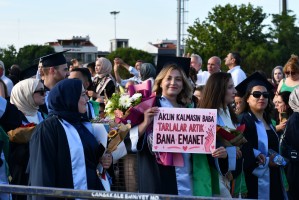&Ccedil;OM&Uuml; Mezuniyet T&ouml;reni Coşkuyla Ger&ccedil;ekleştirildi fotoğraf 38