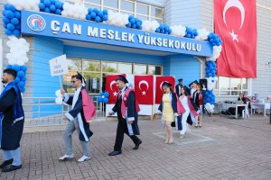 Çan’da Mezuniyet Coşkusu: Gençler Geleceğe Uğurlandı fotoğraf 10