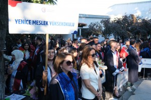 Yenice Meslek Y&uuml;ksek Okulu Mezunlarını Coşkuyla Uğurladı fotoğraf 2