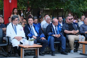 Yenice Meslek Y&uuml;ksek Okulu Mezunlarını Coşkuyla Uğurladı fotoğraf 6