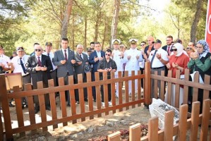 Şehit Tabip Binbaşı Mehmet İsmail Bey Kabri Başında Dualarla Anıldı fotoğraf 6