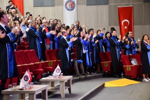 ÇOMÜ Tıp Fakültesi Mezuniyet Töreni Gerçekleştirildi fotoğraf 15