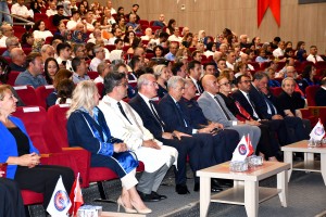 ÇOMÜ Tıp Fakültesi Mezuniyet Töreni Gerçekleştirildi fotoğraf 1