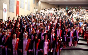 ÇOMÜ Tıp Fakültesi Mezuniyet Töreni Gerçekleştirildi fotoğraf 2