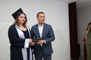 Gelibolu Piri Reis Meslek Yüksekokulunda Mezuniyet Coşkusu fotoğraf 3