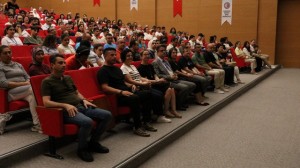 MÜZİĞİN BİRLEŞTİRDİĞİ HAYATLAR: 36 OTİZMLİ ÖĞRENCİ ÇANAKKALE'DE AYNI SAHNEYİ PAYLAŞACAK fotoğraf 1