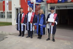 Lapseki MYO’da Mezuniyet Coşkusu fotoğraf 18
