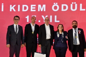 ÇOMÜ Rektör Prof. Dr. Ramazan Cüneyt Erenoğlu, Kale Grubu’nun 69. Kuruluş Yıl Dönümü Programına Katıldı fotoğraf 18
