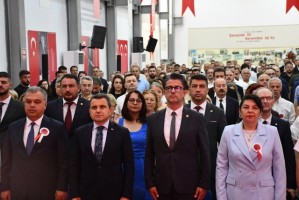 ÇOMÜ Rektör Prof. Dr. Ramazan Cüneyt Erenoğlu, Kale Grubu’nun 69. Kuruluş Yıl Dönümü Programına Katıldı fotoğraf 2