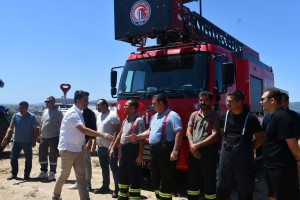 Rektör Erenoğlu, Yangınla Mücadelede Görev Alan ÇOMÜ Personeliyle Bir Araya Geldi fotoğraf 3