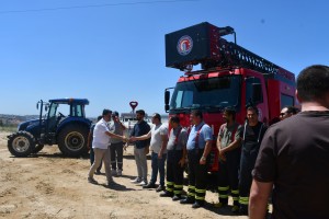 Rektör Erenoğlu, Yangınla Mücadelede Görev Alan ÇOMÜ Personeliyle Bir Araya Geldi fotoğraf 2
