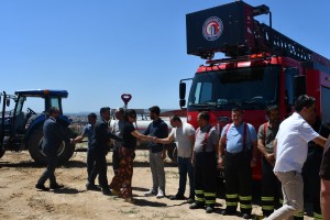 Rektör Erenoğlu, Yangınla Mücadelede Görev Alan ÇOMÜ Personeliyle Bir Araya Geldi fotoğraf 5