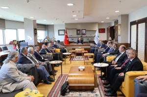&Uuml;niversiteler Arası Kurul D&ouml;nem Başkanlığı &Ccedil;OM&Uuml;&rsquo;de fotoğraf 3