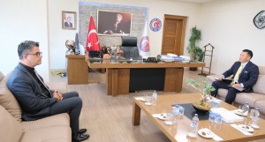 &Ccedil;in Halk Cumhuriyeti İstanbul Başkonsolosluğu Heyetinden Rekt&ouml;r Erenoğlu&rsquo;na Ziyaret fotoğraf 7