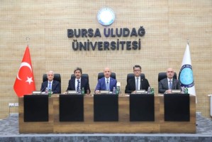 ÜAK Yönetim Kurulu Bursa’da Toplandı: Yükseköğretimde Eğitim Programlarının Geleceği Ele Alındı fotoğraf 1