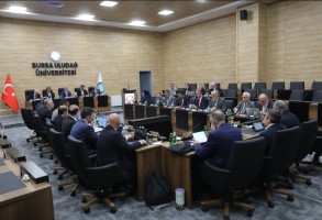 ÜAK Yönetim Kurulu Bursa’da Toplandı: Yükseköğretimde Eğitim Programlarının Geleceği Ele Alındı fotoğraf 2