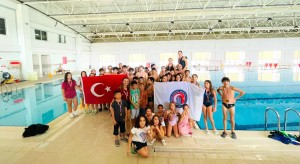 ÇOMÜ’de Zafer Coşkusu Su Altına Taşındı: 