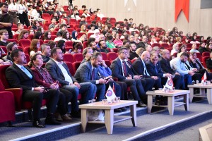 ÇOMÜ’de 2026–2027 Akademik Yılı Öğrenci Oryantasyon Programı Gerçekleştirildi fotoğraf 1