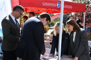 &Ccedil;OM&Uuml;&rsquo;de Şehre ve &Uuml;niversiteye Hoş Geldin Tanıtım G&uuml;nleri Ger&ccedil;ekleştirildi fotoğraf 10