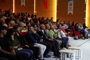 &Ccedil;OM&Uuml; Akademisyenlerinden 10. &Ccedil;anakkale Bienali'ne G&uuml;&ccedil;l&uuml; Sanatsal Katkı fotoğraf 3