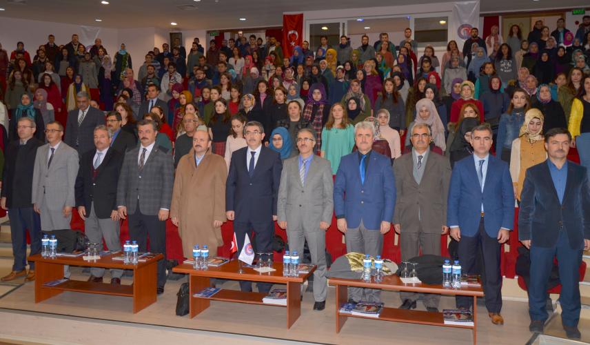 ÇOMÜ’de “Vefa Günleri Mehmet Akif Ersoy’un Hayatı” Konulu Konferans Düzenlendi