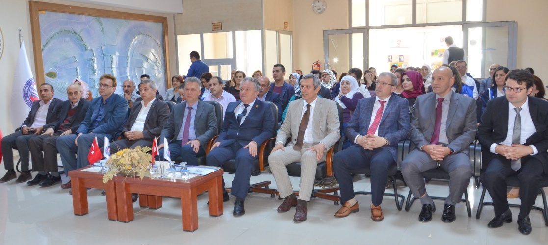 ÇOMÜ Siyasal Bilgiler Fakültesi İlk Mezunlarını Verdi