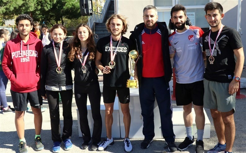 Öğrencilerimiz Cumhuriyet Koşusunda Birinci Oldu