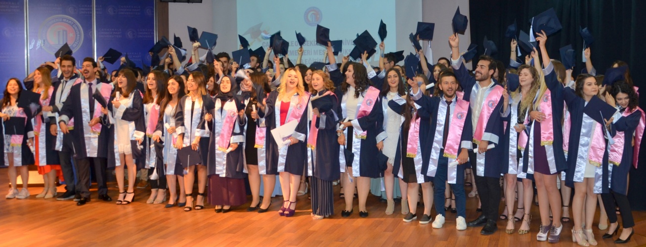 Sağlık Hizmetleri MYO Mezuniyet Töreni Gerçekleşti