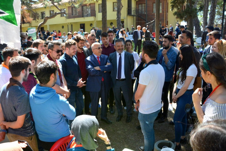 Gençlik Festivali ve Kariyer Fuarı  Açılışı Yapıldı