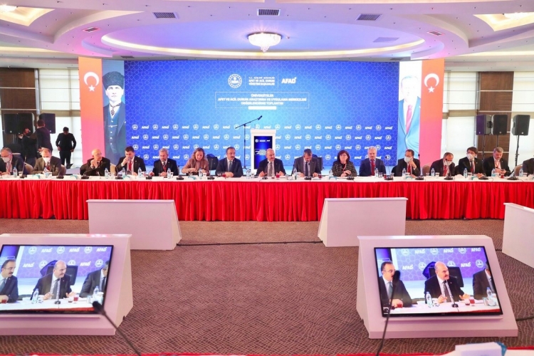 Afet ve Acil Durum Araştırma, Eğitim ve Uygulama Merkezi Toplantısı Ankara’da Gerçekleşti