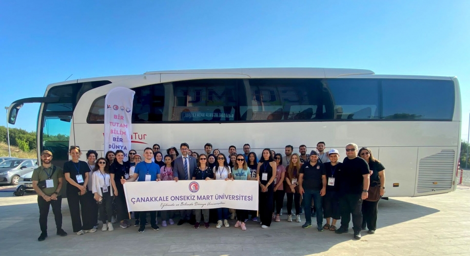 Bir Tutam Bilim Bir Dünya Şenlik Projesi Ekibi, ÇOMÜ Rektörü Prof. Dr. R. Cüneyt Erenoğlu Tarafından Uğurlandı